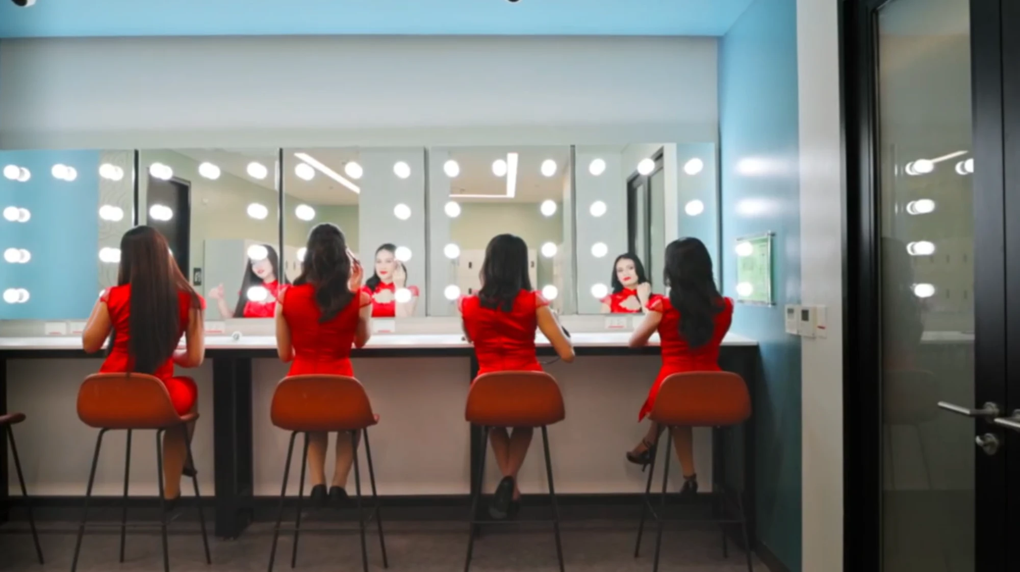 Make-up Room